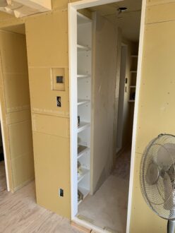 賃貸住宅リノベーション造作家具工事