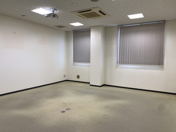 会議室before